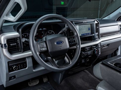 Used 2026 Ford F350 XLT w/ 360-Degree Camera Package AWD/4WD image 17