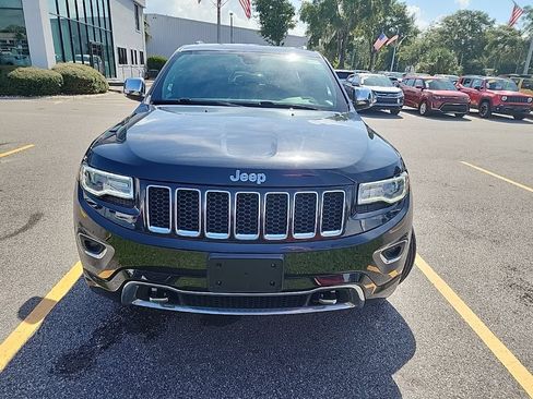 Used 2016 Jeep Grand Cherokee Overland AWD/4WD image 2