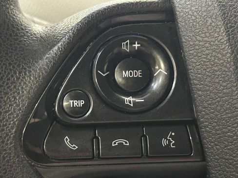 Used 2019 Toyota Prius LE image 16