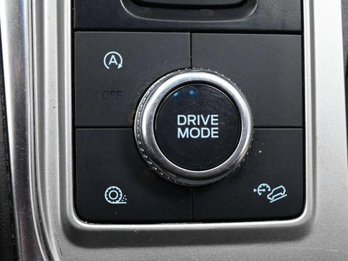 Used 2021 Ford Explorer XLT w/ Equipment Group 202A AWD/4WD image 21