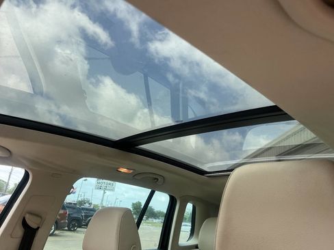 Used 2016 Volkswagen Tiguan SE FWD image 7