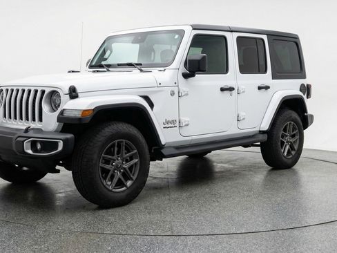 Used 2025 Jeep Wrangler Sport S image 3