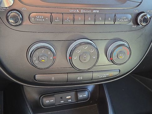 Used 2016 Kia Soul image 25