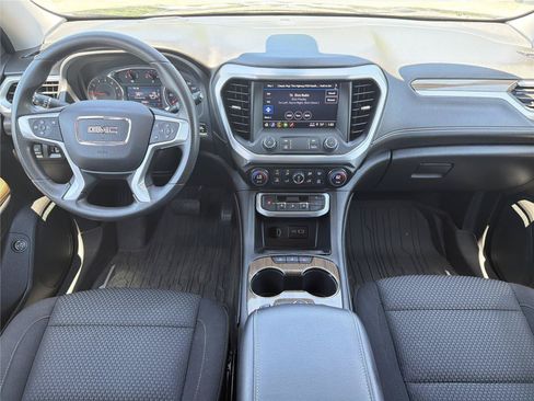 Used 2023 GMC Acadia SLE w/ Driver Convenience Package AWD/4WD image 9