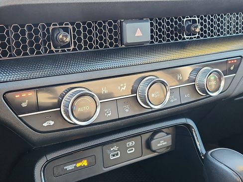 Used 2024 Honda CR-V Sport image 17