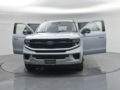 Used 2025 Ford Expedition Max Platinum w/ Driver's Package image 46