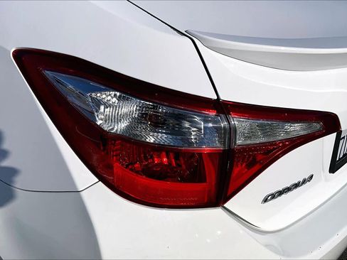 Used 2014 Toyota Corolla S FWD image 27