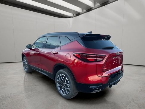 Used 2024 Chevrolet Blazer RS w/ Driver Confidence II Package image 3