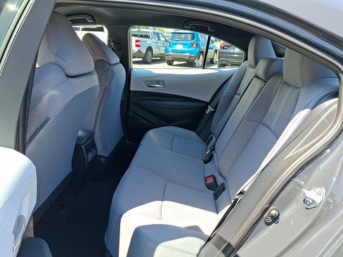 Used 2023 Toyota Corolla SE w/ Carpet Mat Package (TMS) FWD image 11