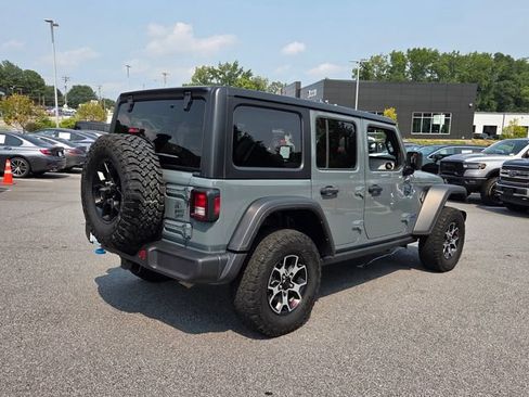 Used 2024 Jeep Wrangler Unlimited AWD/4WD image 9