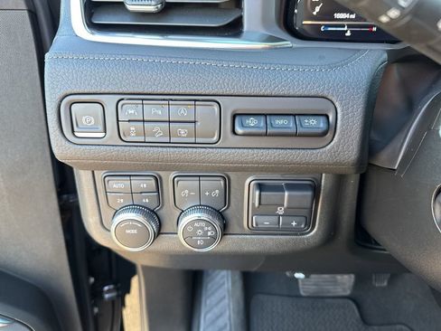 Certified 2024 GMC Yukon Denali w/ Max Trailering Package AWD/4WD image 33