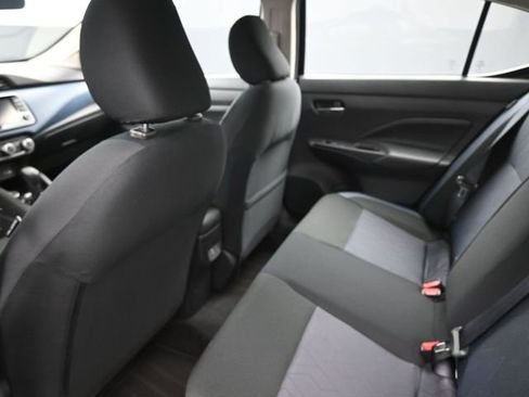 Used 2025 Nissan Versa SV image 27