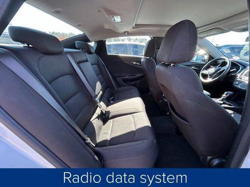 Used 2024 Chevrolet Malibu LT image 18