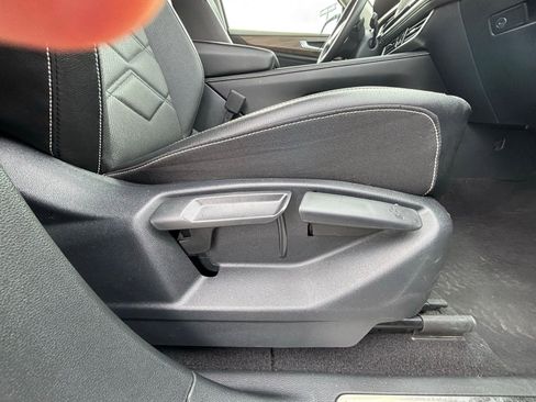 Used 2024 Volkswagen Atlas SE image 18