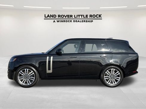 Used 2023 Land Rover Range Rover SE image 6