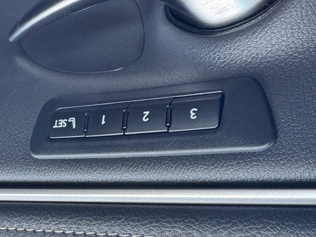 Used 2024 Lexus ES 350 w/ Premium Package FWD image 33