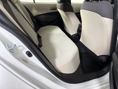 Used 2022 Toyota Corolla LE image 15