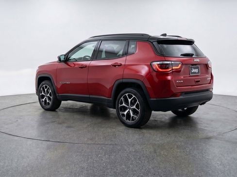 Used 2025 Jeep Compass Limited AWD/4WD image 6