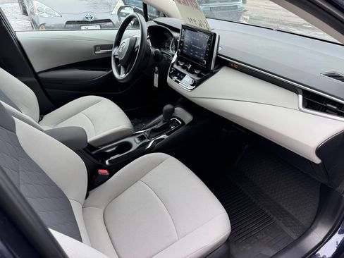 Used 2021 Toyota Corolla LE image 14