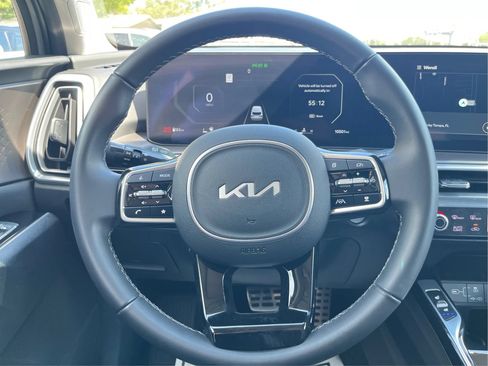 Used 2025 Kia Sorento SX FWD image 22