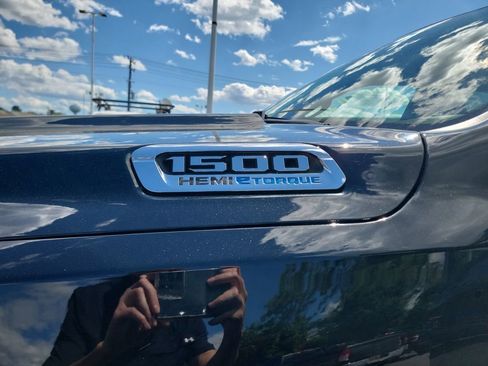 Used 2022 RAM 1500 Big Horn AWD/4WD image 19
