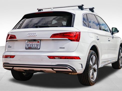 Used 2023 Audi Q5 Premium w/ Convenience Package AWD/4WD image 6