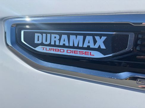 Used 2024 GMC Sierra 1500 Denali w/ Denali Reserve Package image 9