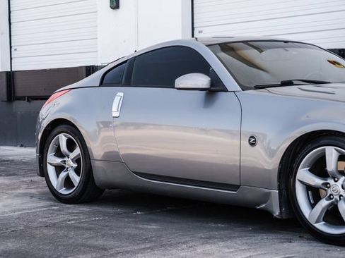 Used 2007 Nissan 350Z Enthusiast w/ Cargo Convenience Pkg RWD image 49