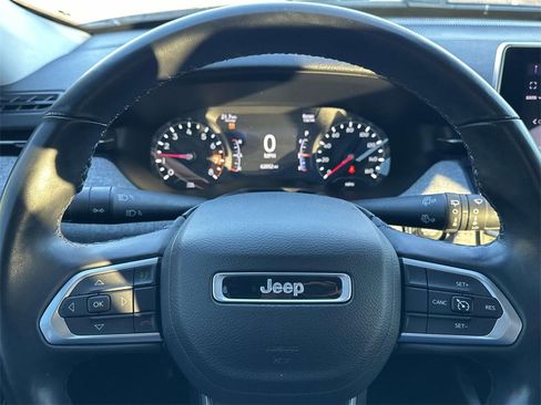 Used 2022 Jeep Compass Latitude image 20