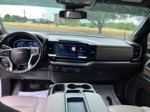 Used 2024 Chevrolet Silverado 3500 LTZ AWD/4WD image 20