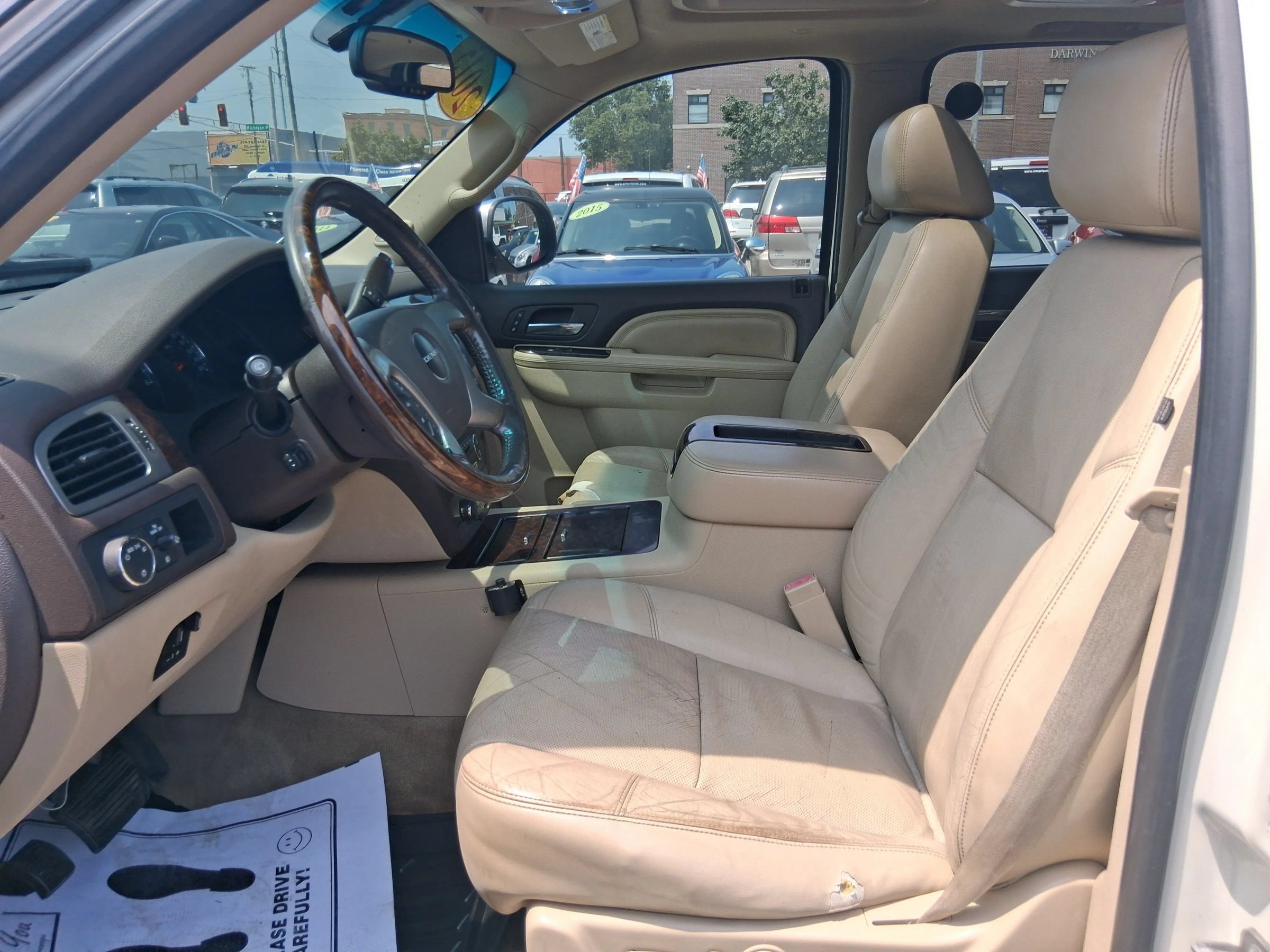 Used 2012 GMC Yukon XL Denali AWD/4WD image 13