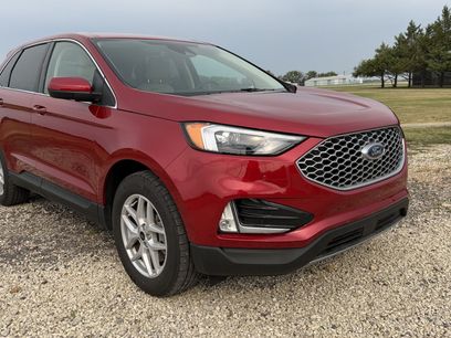 Used 2024 Ford Edge SEL w/ Convenience Package