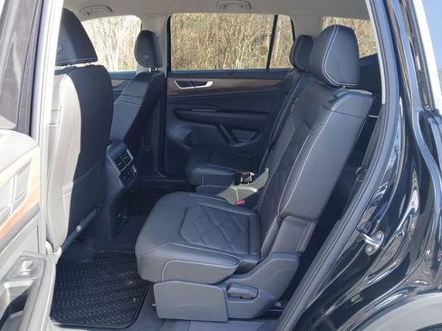 New 2026 Volkswagen Atlas SE image 23