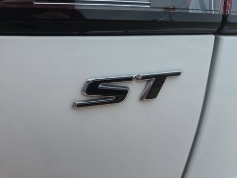 Used 2023 Buick Envision Preferred w/ Sport Touring Package image 25