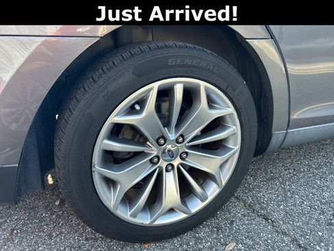 Used 2013 Ford Taurus Limited image 5
