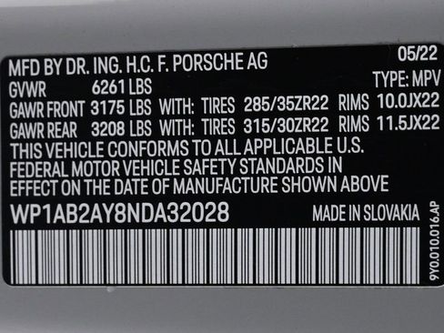 Certified 2022 Porsche Cayenne S Platinum image 30