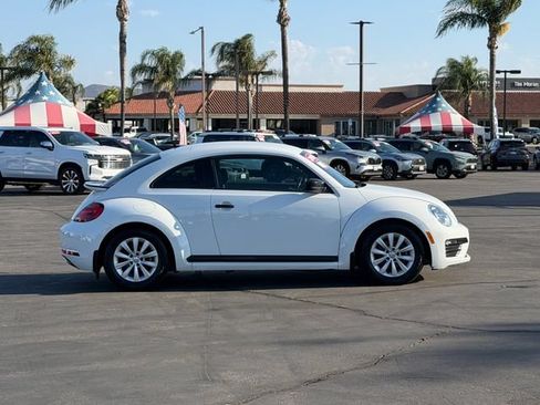 Used 2018 Volkswagen Beetle 2.0T S FWD image 4