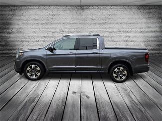 Used 2017 Honda Ridgeline RTL video 2