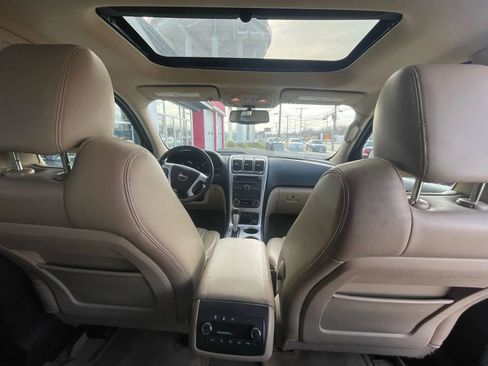 Used 2010 GMC Acadia SLT image 25