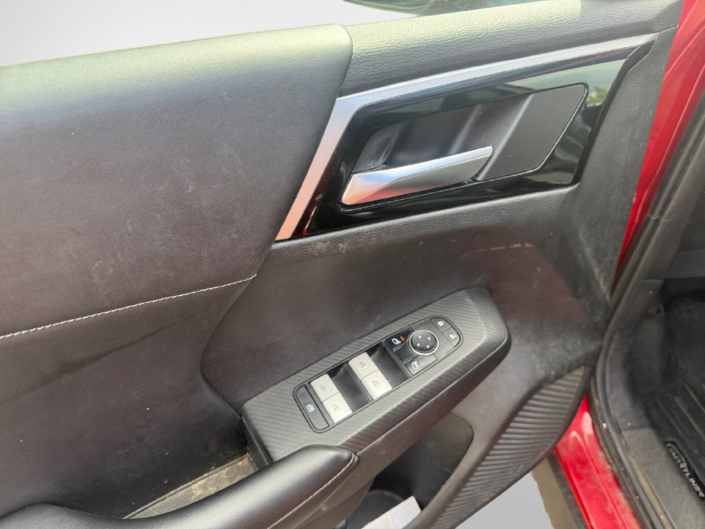 Used 2022 Mitsubishi Outlander SE AWD/4WD image 14