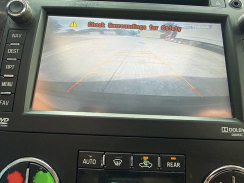 Used 2012 GMC Yukon Denali image 26