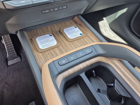 New 2027 Kia Telluride SX X-Line AWD/4WD image 9