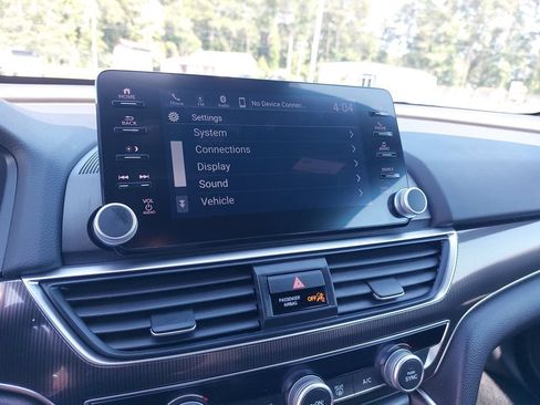 Used 2022 Honda Accord Sport image 18