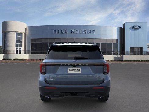 New 2026 Ford Explorer Active RWD image 6