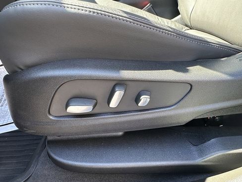 New 2025 Cadillac XT6 Premium Luxury w/ Technology Package image 18