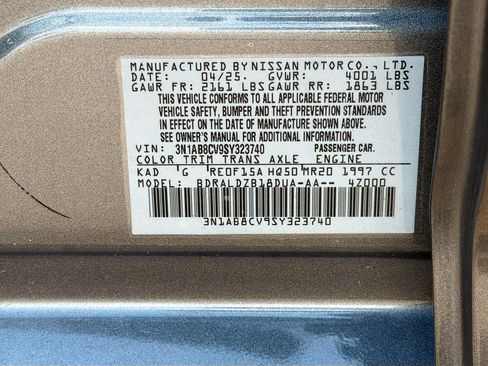 Used 2025 Nissan Sentra SV FWD image 40