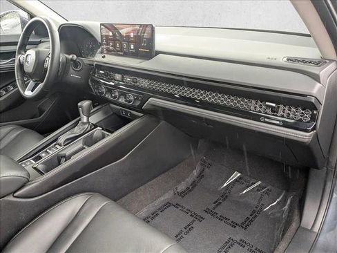 Used 2023 Honda Accord Touring image 21