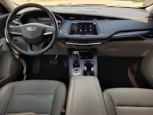 Used 2023 Cadillac XT4 Luxury w/ Cold Weather Package image 36