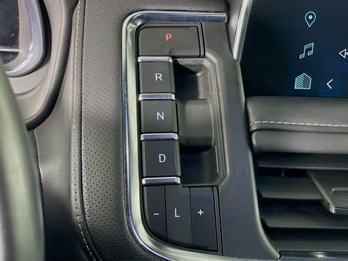 Used 2024 Chevrolet Tahoe Premier image 23