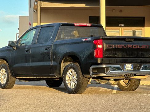Used 2022 Chevrolet Silverado 1500 LT image 6